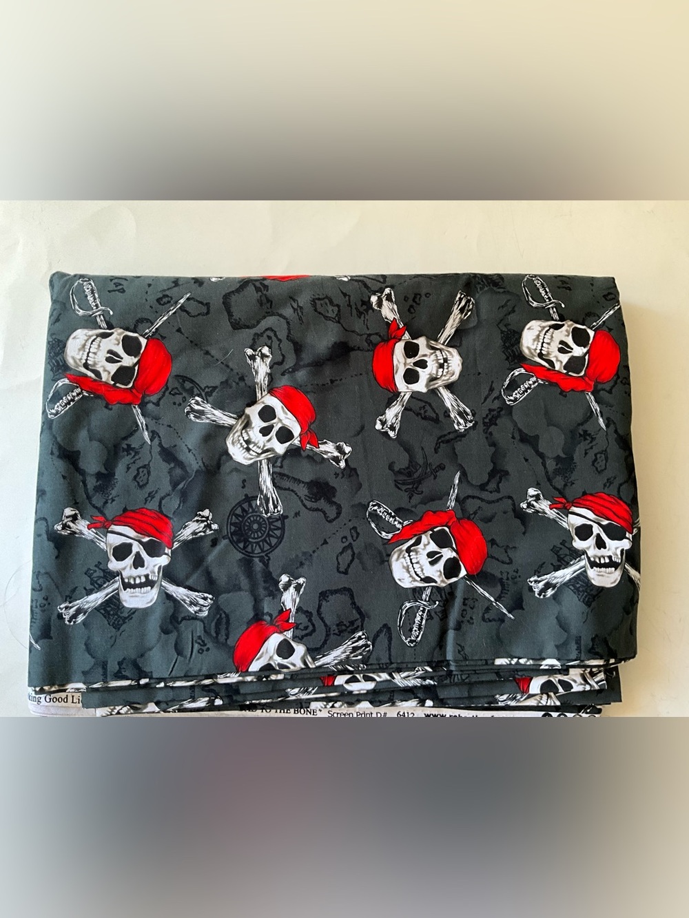 Quilting Sewing Material Robert Kaufman Fabrics Pirate Bad To The Bone 6 Yards